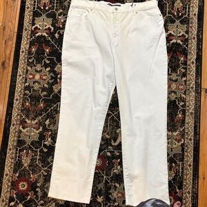 Gloria Vanderbilt Women's Straight Leg White Jeans